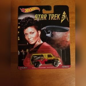 2015 Star Trek Collectable Car Sealed Lieutenant Uhura